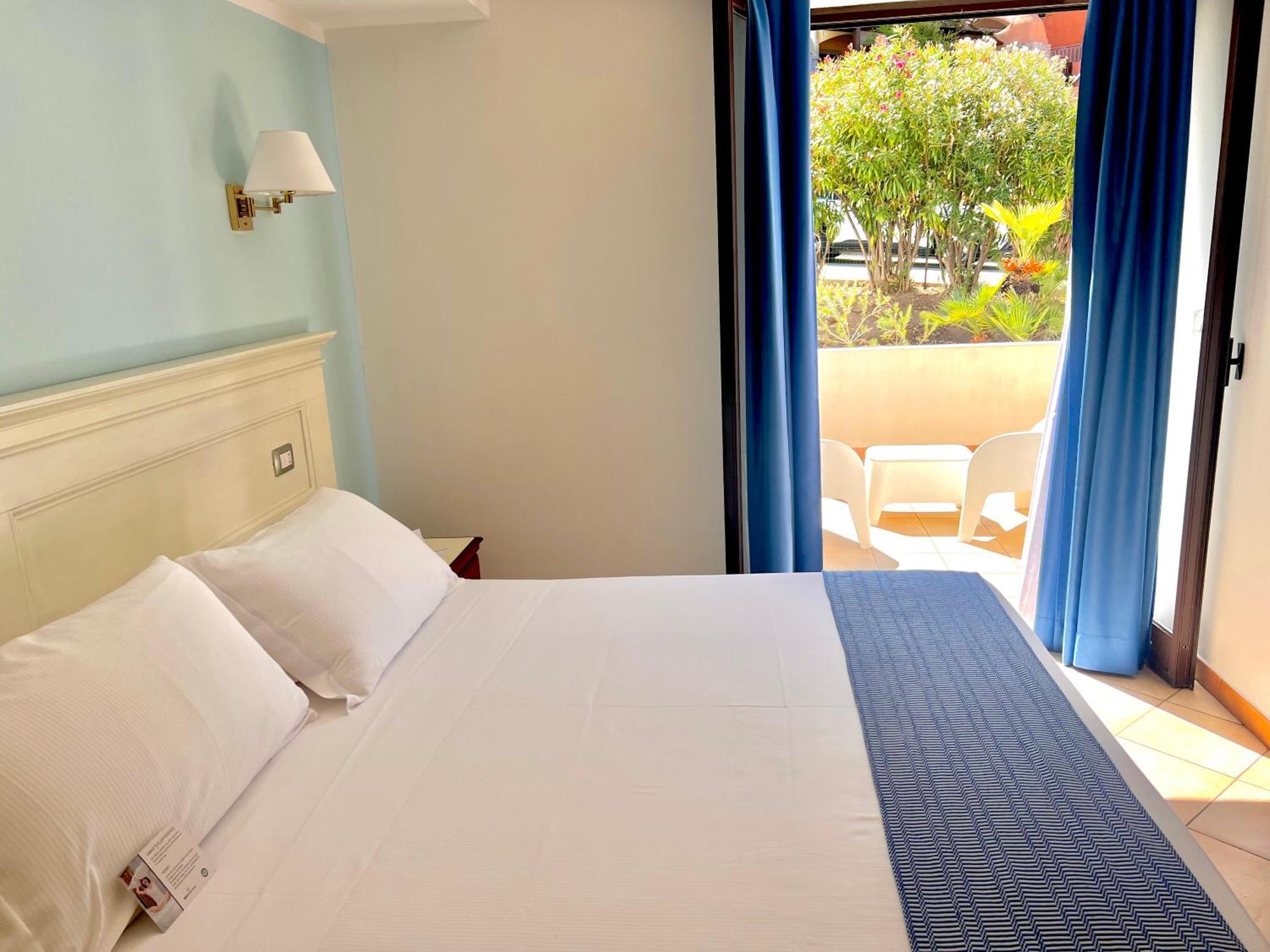 Western Blumarea Hotel 4*