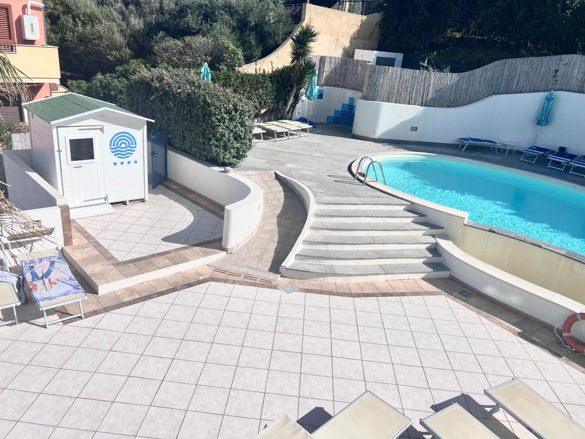 Western Blumarea Hotel 4*