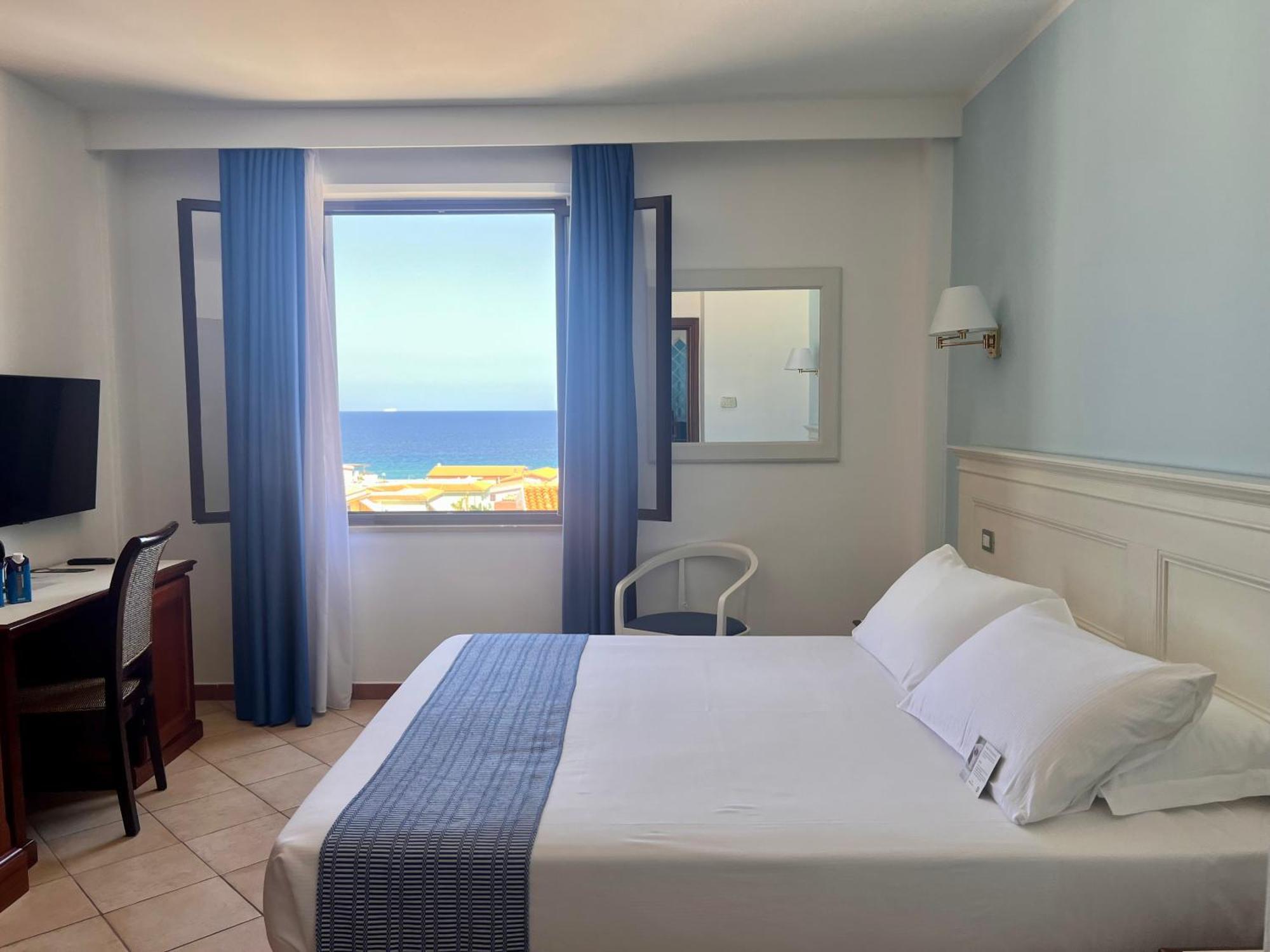 Hotel Western Blumarea