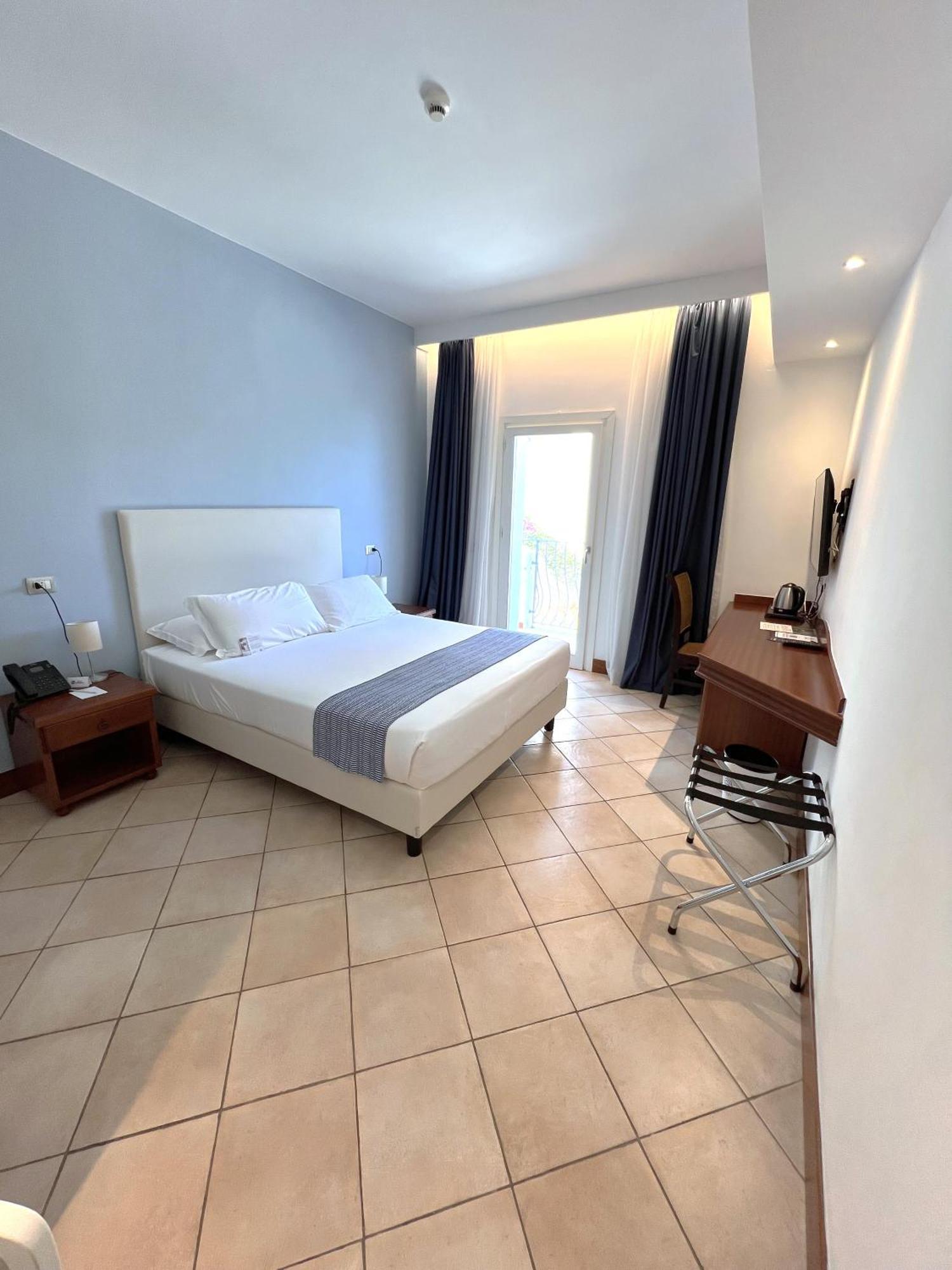 Hotel Western Blumarea 4*