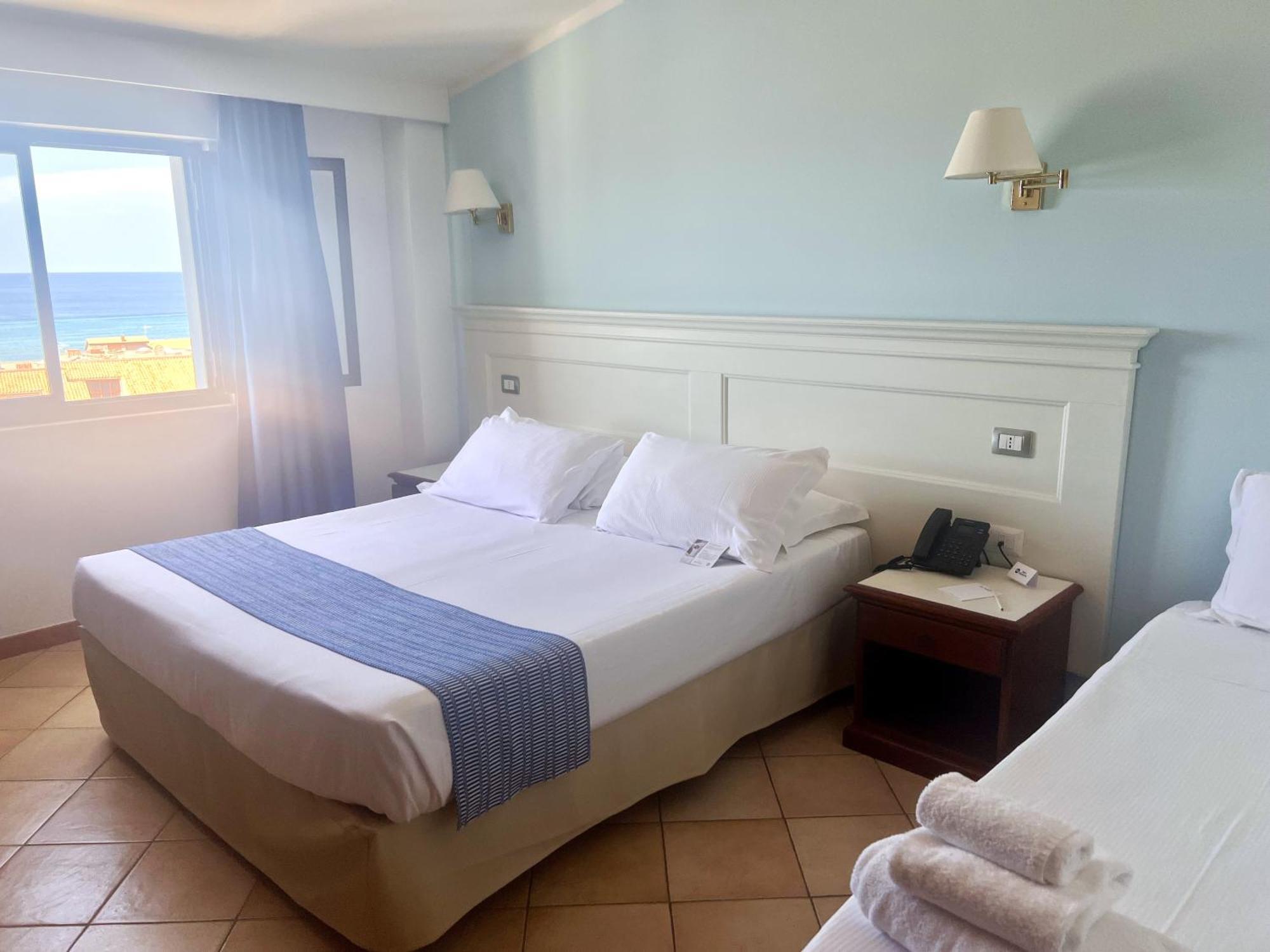 Western Blumarea Hotel 4*